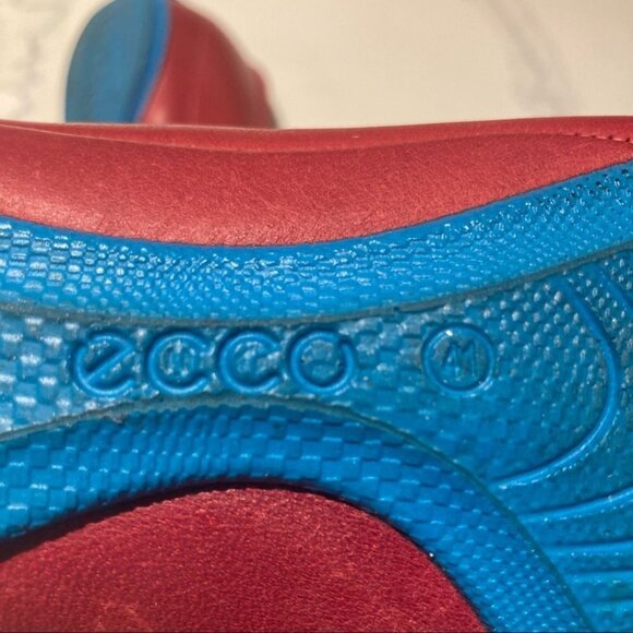 ECCO Sz 41 Slip On Loafer Shoes Red  and Blue Antislip Sole - Picture 9 of 9